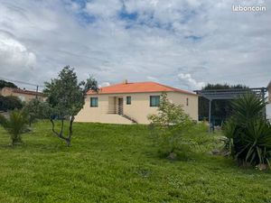 Terrain de 1 180 m2 avec permis de construire