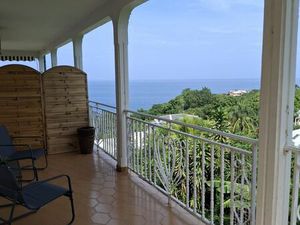 Studio tout équipé vue mer et montagne