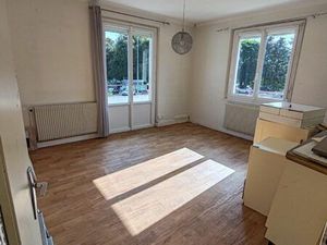 Appartement F3 proche Lycée Xavier Marmier avec garage et extérieur