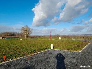Terrain 557 m² Cherves Richemont