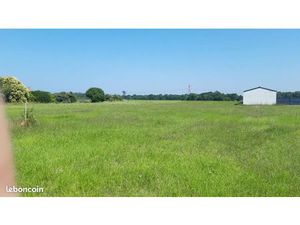 Terrain 583 m² Les Gonds