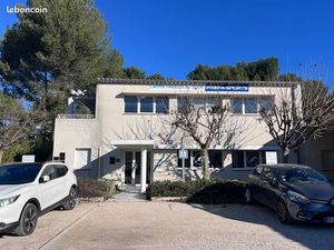 Aix-en-Provence  la Duranne  local professionnel de 15.45m2