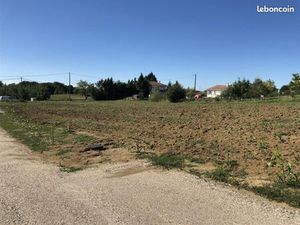 Terrain 1 040 m² Laugnac