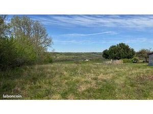 Terrain 2 100 m² Sauvagnas