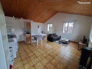 Grand T1 meublé – Hors centre ville