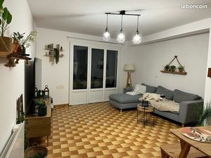 Apparemment T3 Haut de Seyne