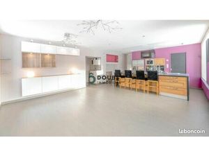 Ferme 14 pièces 270 m²