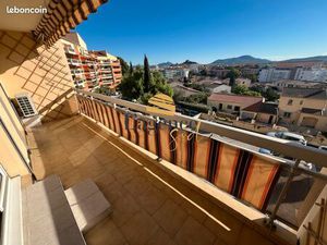 Appartement de 70 m2 de type T3 avec vue dégagée