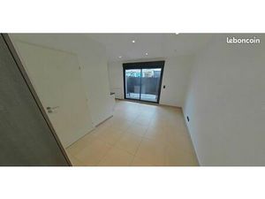 Studio 1 pièce 25 m²