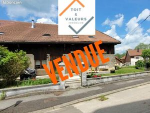 Ferme 8 pièces 251 m²
