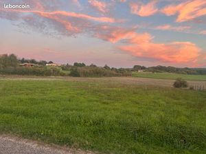 Terrain 1 700 m² Puymiclan