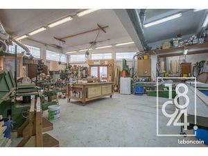 Local commercial 148 m²