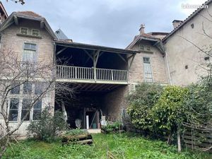 Maison à réinventer avec terrasse & jardin