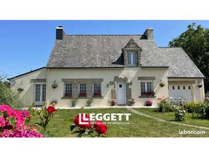 Maison 9 pièces 213 m²