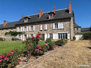 Maison 8 pièces 229 m²