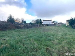 Terrain 875 m² Blaye