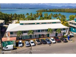 Local commercial 50 m² Baie-Mahault