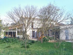 Mas en pierres sur terrain 6.633 m² avec dépendance aménagée