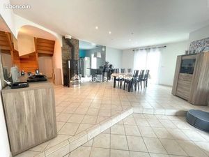 Maison 7 pièces 193 m²