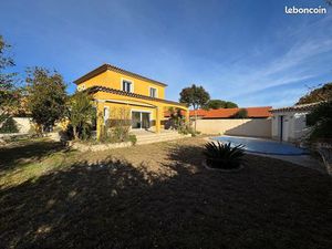 BELLE VILLA à BERNIS