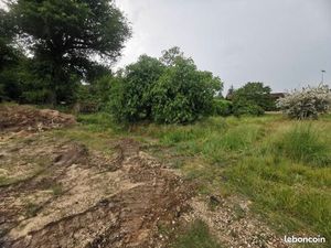 Terrain 675 m² Roaillan