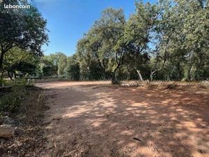 Terrain 2 150 m² Saint Maximin La Sainte Baume