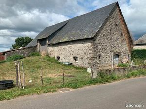 Ancienne grange 184m2 à rénover avec terrain 1565m2