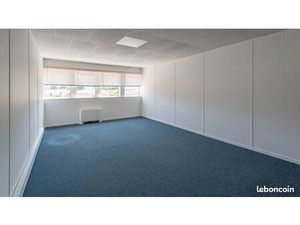 Bureau de 28m² près de Nimes à Langlade