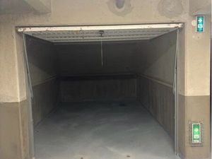 Garage / box / parking