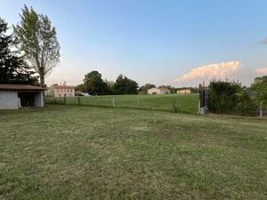 Terrain 605 m² Noe