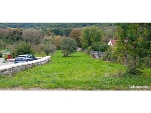 Terrain 1 745 m²   140 m² environ constructibles