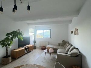 A VENDRE - T3 traversant avec grande terrasse et vue dégagée - Pégomas