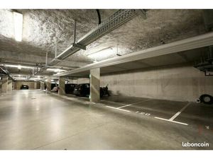 A vendre  blagnac  quartier pinot - parking en sous-sol securise