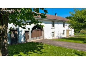 Maison 200 mètres carrés