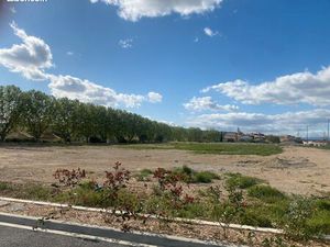 Terrain 915 m² Sainte Valiere