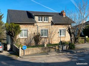 Grande maison individuelle avec la possibilité de créer 3 logements