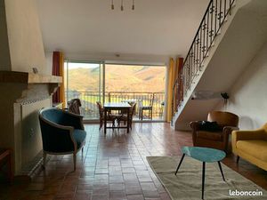 Vends grande et lumineuse maison de village