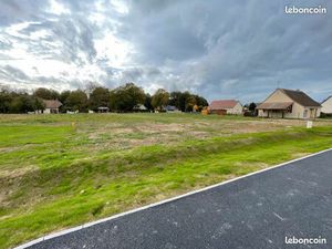 Terrain 1 000 m² Foret La Folie