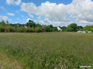 Terrain 631 m² Hopital Camfrout