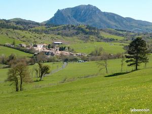 Plus de 13 hectares agricoles