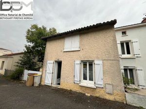 Maison 3 pièces 747 m²
