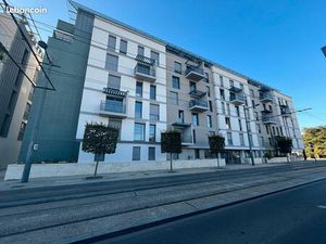 Studio 1 pièce 19 m²