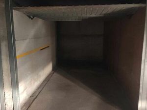 Box sécurisé a côté de la gare RER C et D