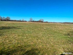 Terrain 400 m² Mettray