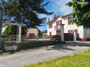 ? À vendre – Belle maison année 30-40 - rénovée  terrain clos  garages