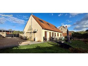 Maison familiale 146 m² – vie de plain-pied – 5 chambres – 2 salles de bain – rangements –