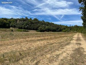 ? Terrain à bâtir – Bagnols-sur-Cèze : 424 m² à 62 900