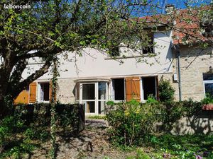 Maison cinq chambres Pouilly