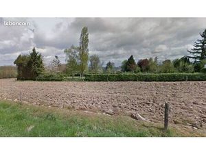 Terrain 335 m² Guipel