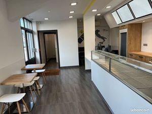 Local commercial traiteur/restauration